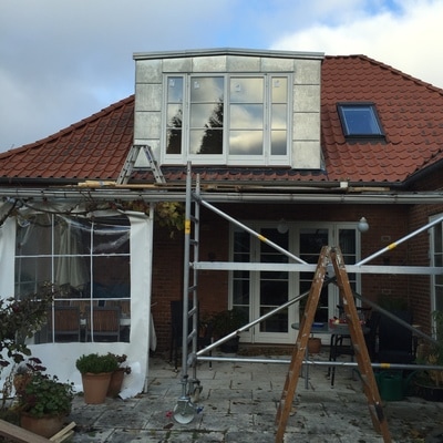 Store nye vinduer på kvisten, monteret af Tømrermester Rosengreen